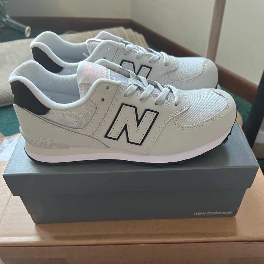 Kids New Balance 574 Fashion Metallic